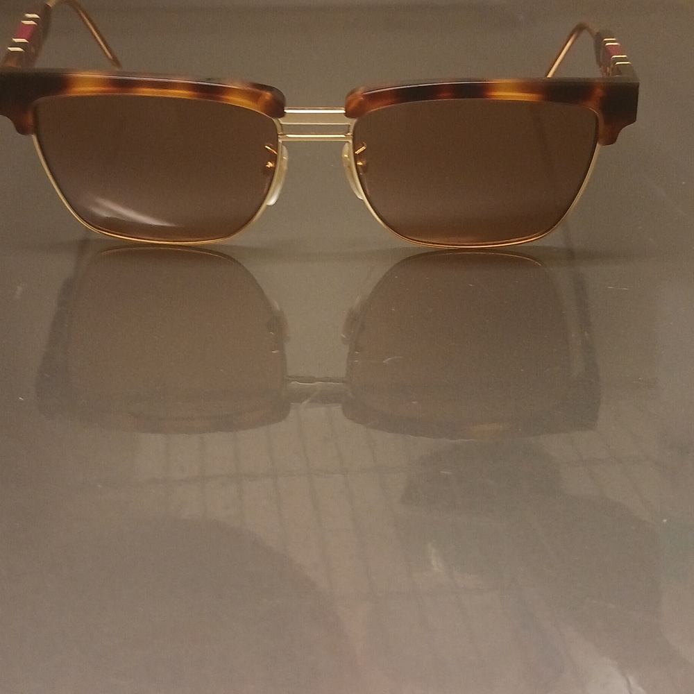 Classic Tortoise Shell Sunglasses
